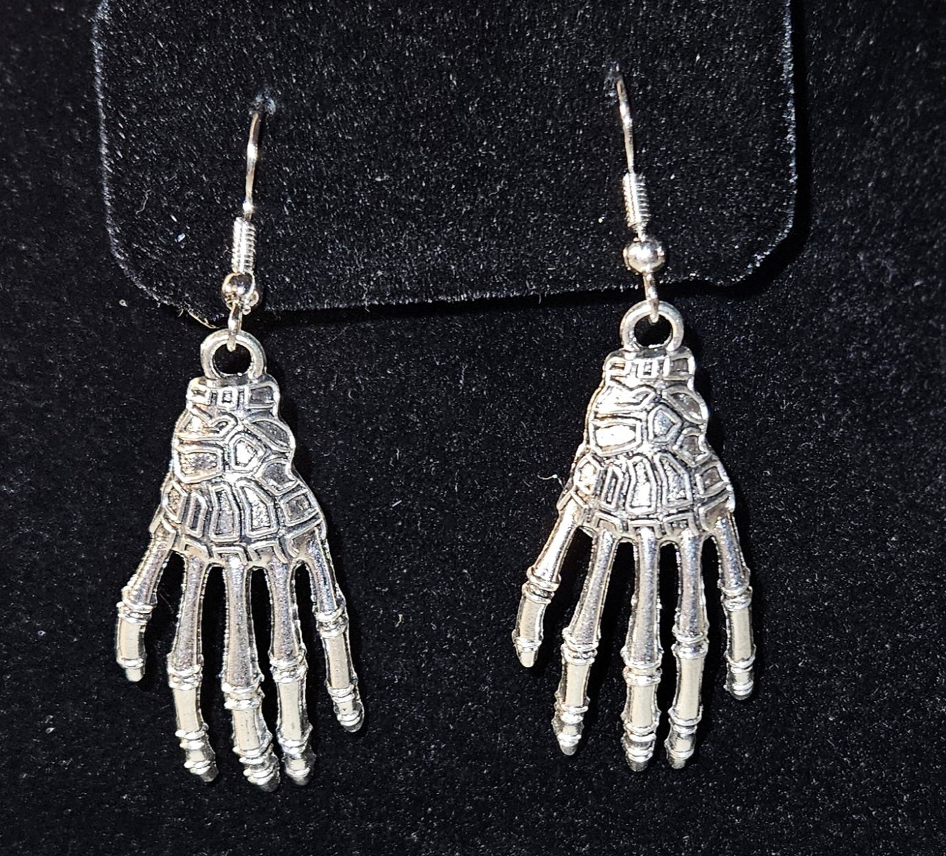 Skeleton Hands